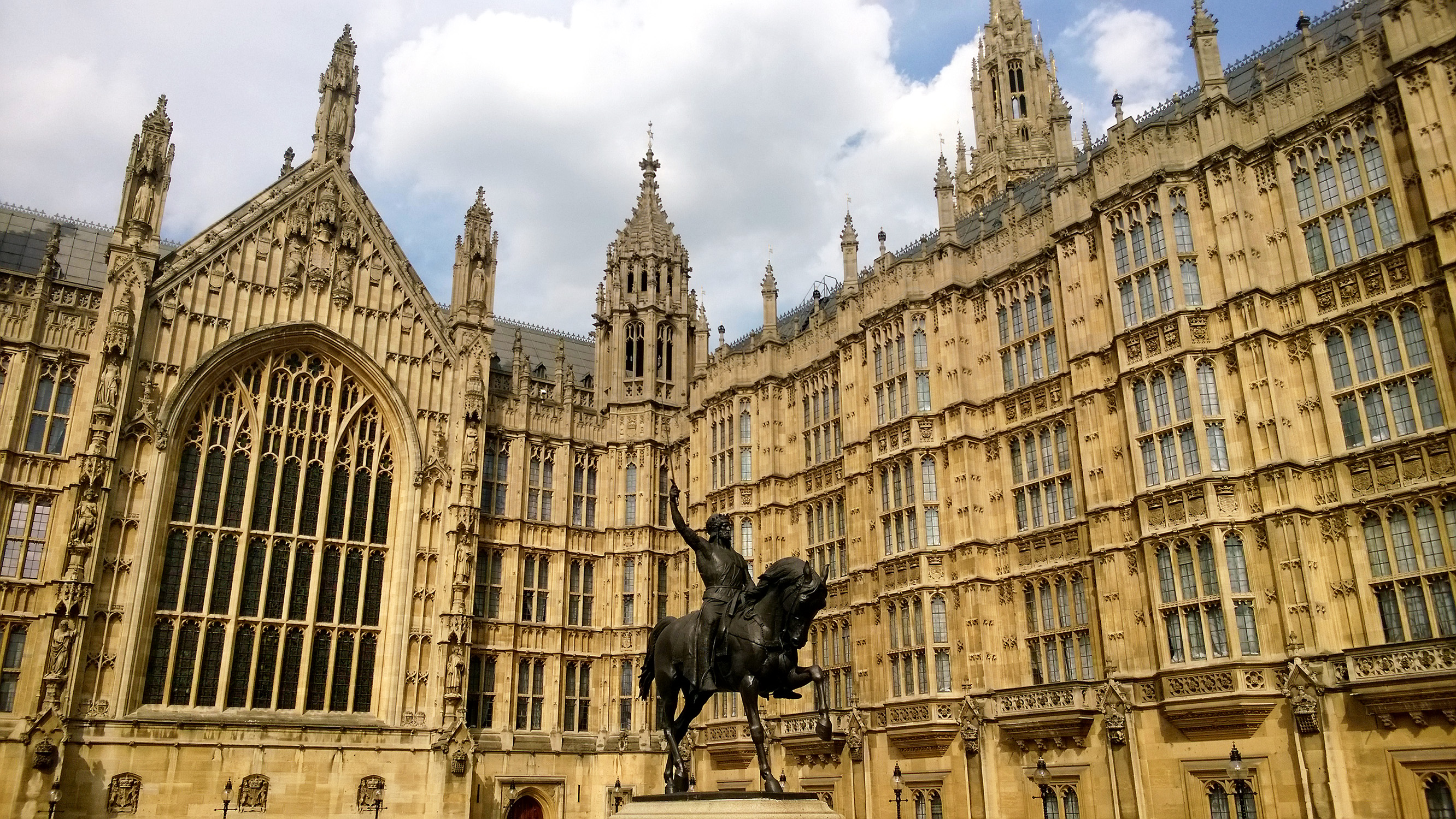 Houses_of_Parliament_(London)